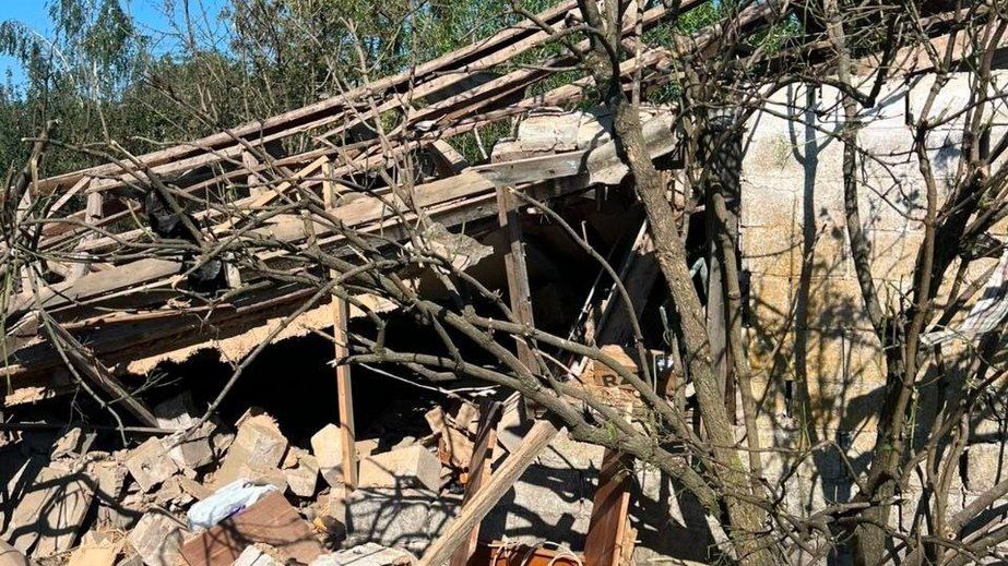 Жертва та 12 поранених: ворог понад 1000 разів обстріляв Запоріжжя й область
