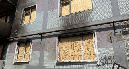 Газ частично вернули в разбитую дроном многоэтажку в Запорожье