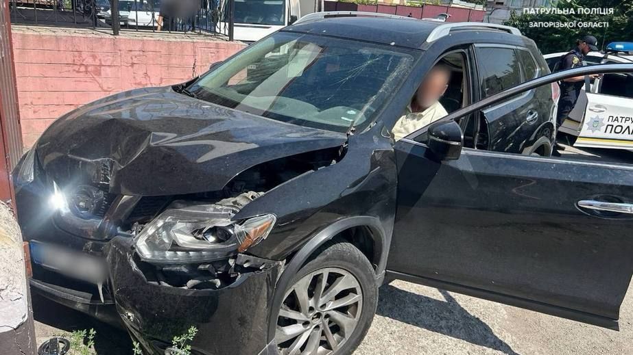 Пʼяний водій влаштував ДТП у Запоріжжі &ndash; кадри