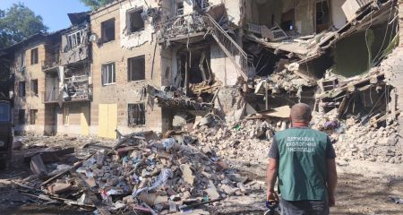 Обломками засыпало спальный район Запорожья: что зафиксировали экологи
