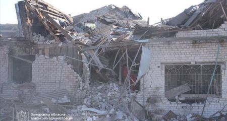 Ворожа атака пошкодила десятки будинків у спальному районі Запоріжжя