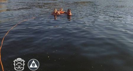 Запорожские водолазы спасли трех человек за два дня