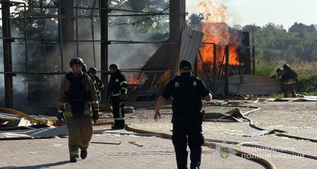 В полиции показали последствия вражеских ударов по Запорожью