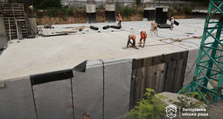"Каштан", "Мальва" та "Грайлик": як у Запоріжжі будують нові "підземні" дитсадки