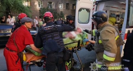 Поліція Запоріжжя показала наслідки російських ударів по цивільних