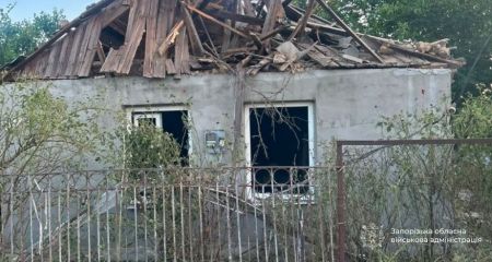 Жертва и раненые: РФ нанесла более 1000 ударов по громадах Запорожья