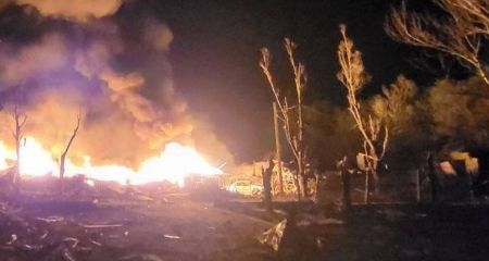 Будинок і надвірна споруда палали через обстріли на Запоріжжі