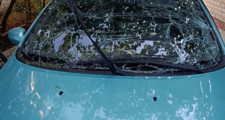 У передмісті Запоріжжя FPV-дрон пошкодив цивільний автомобіль