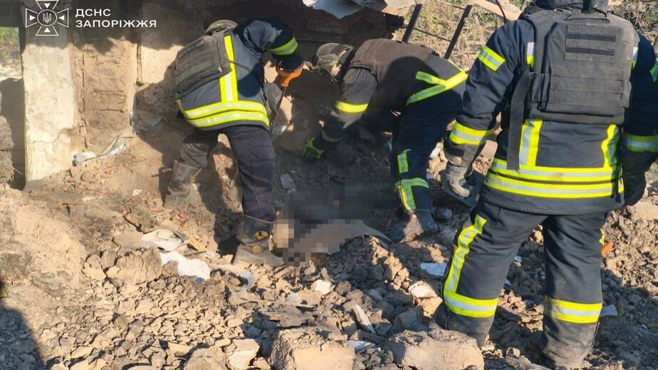 Российские бомбы убили двух человек в Запорожском районе утром 16 августа
