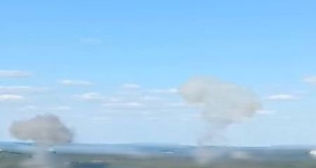 В Запорожье после удара авиабомб возник пожар