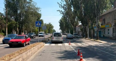 Двох підлітків збив Volkswagen на переході у центрі Запоріжжя