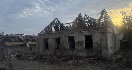 Вражеская авиабомба разрушила дом в Запорожье &ndash; кадры