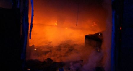 Российские войска атаковали Запорожье: возникли пожары