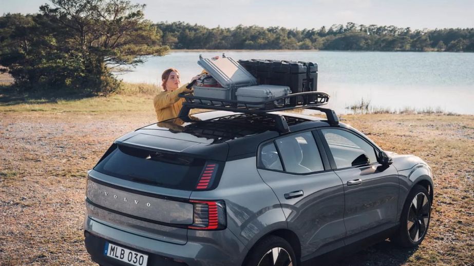 Volvo EX30 чи EX30 Cross Country: у чому різниця між двома електричними кросоверами?