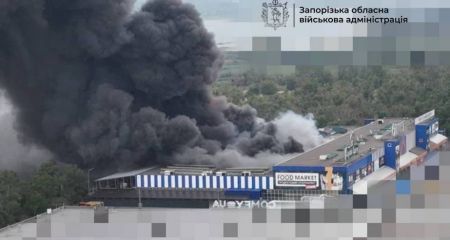 РФ атаковала "Эпицентр" в Запорожье, &ndash; ОВА
