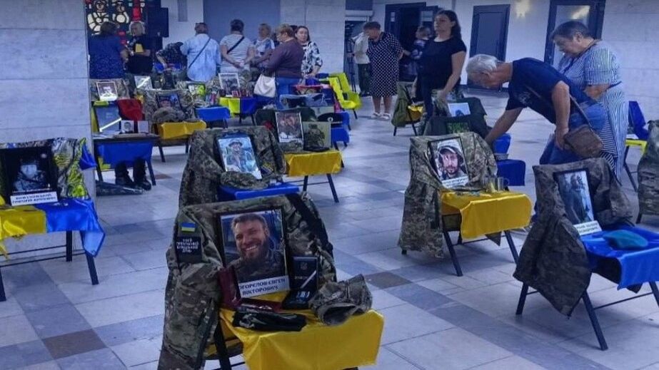 В Запорожье 16 семей рассказали истории погибших Героев