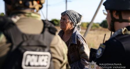 Детей и взрослых вывезли из трех сел под Запорожьем &ndash; детали