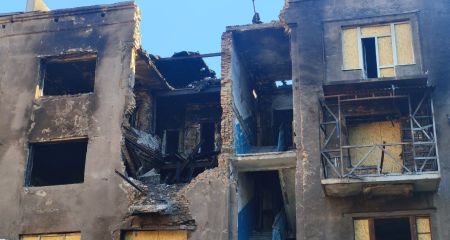 Руйнування та засмічення виявили після удару по центру Запоріжжя