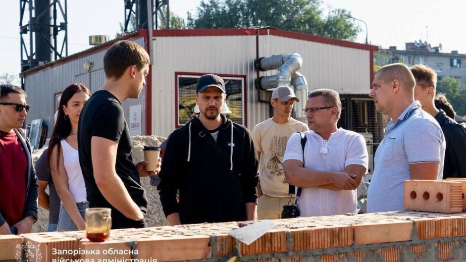 Світло попри атаки: у Запоріжжі будують "підземне" укриття для трансформаторів