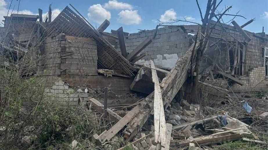 Жертва и четверо раненых: враг атаковал полсотни громад на Запорожье