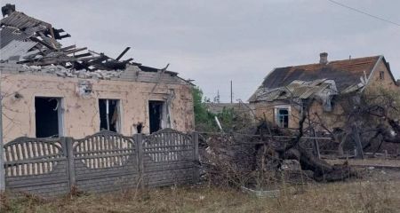 Жертва и трое раненых: враг обстрелял полсотни громад на Запорожье