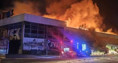 Подвійний удар по ТЦ у Запоріжжі розслідують як воєнний злочин &ndash; деталі
