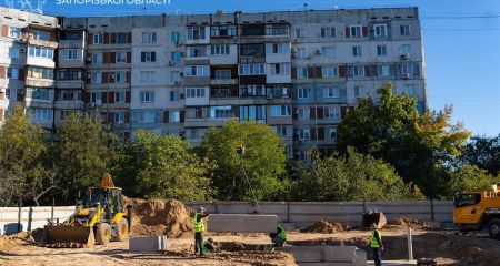 "Підземне" укриття у дворах: на Бабурці в Запоріжжі будують новий тип сховища