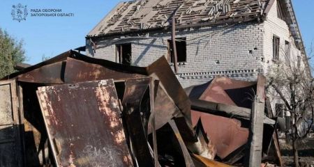 Две жертвы и раненые: россияне обстреляли более 50 громад на Запорожье