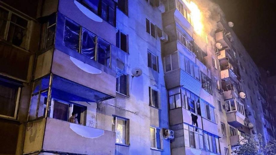 Атака РФ повредила многоэтажки в спальном районе Запорожья