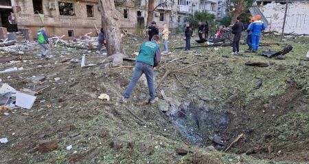 Вирви та гори уламків: екологи обстежили місця ударів у Запоріжжі