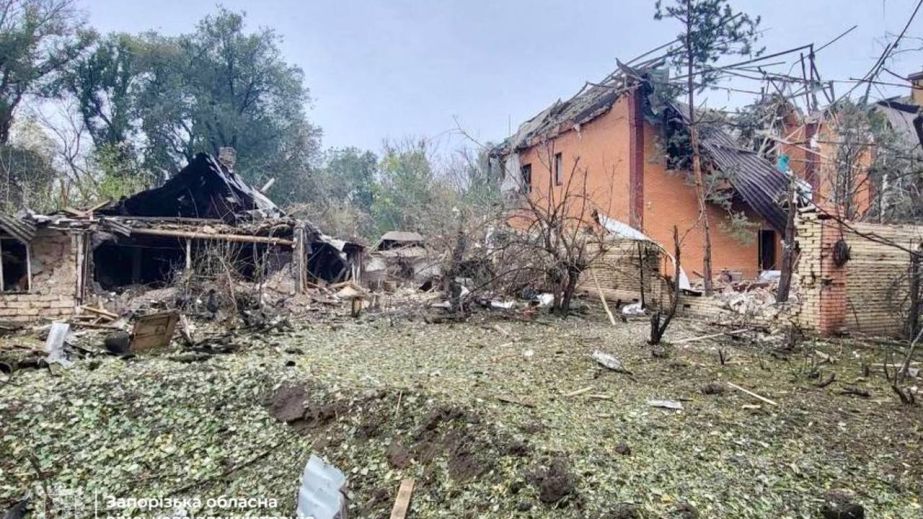 Запоріжжя зазнало нового удару: окупанти влучили в будинок