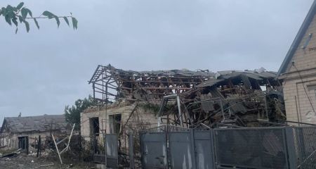 Оккупанты сбросили четыре КАБа на пригород Запорожья: есть погибший