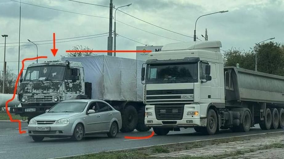 На Запоріжжі РФ маскує військові вантажівки під гуманітарний транспорт