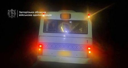 Атака на автобус в Запорожье: антидроновая сетка защитила от FPV