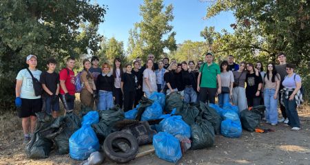 World Cleanup Day: запорізька молодь провела толоку на набережній міста