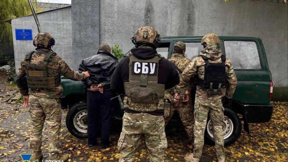 Автоматы, гранаты и взрывчатка: на Запорожье задержали торговцев оружием