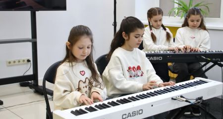 В Запорожье более 50 детей приняли участие в конкурсе пианистов &ndash; кадры