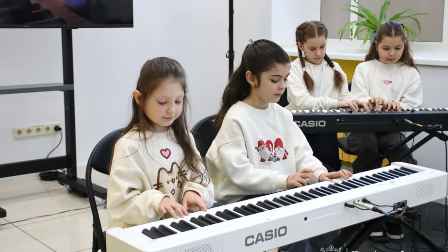 В Запорожье более 50 детей приняли участие в конкурсе пианистов &ndash; кадры