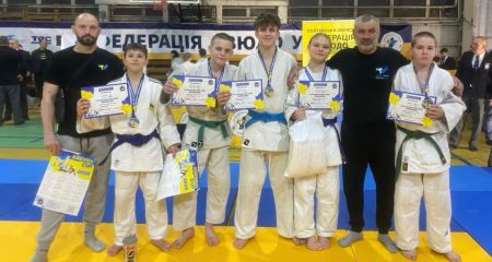 Юные спортсмены Запорожья завоевали "золото" на всеукраинских соревнованиях