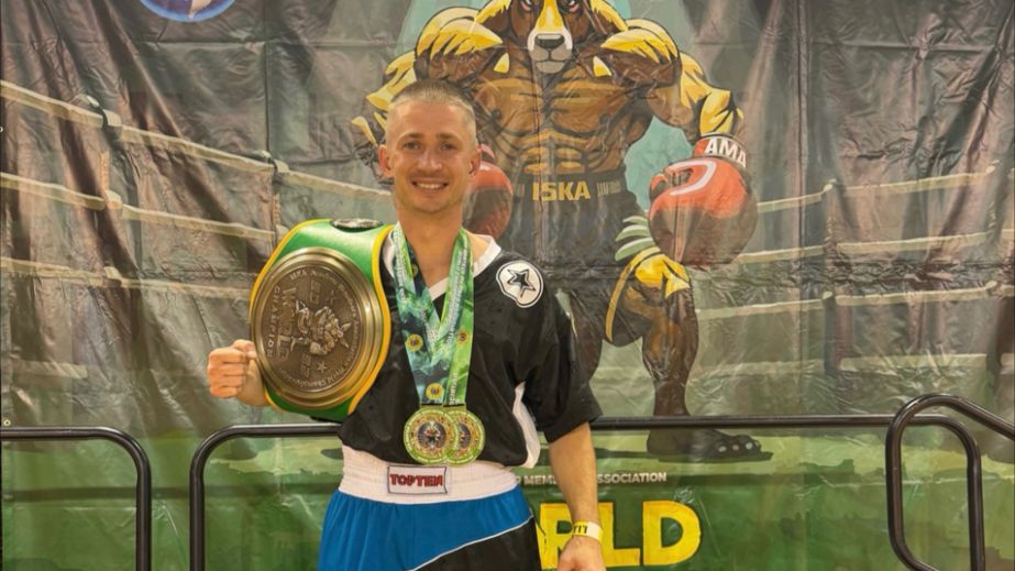 Запорізький спортсмен виборов два "золота" на чемпіонаті світу з кікбоксингу