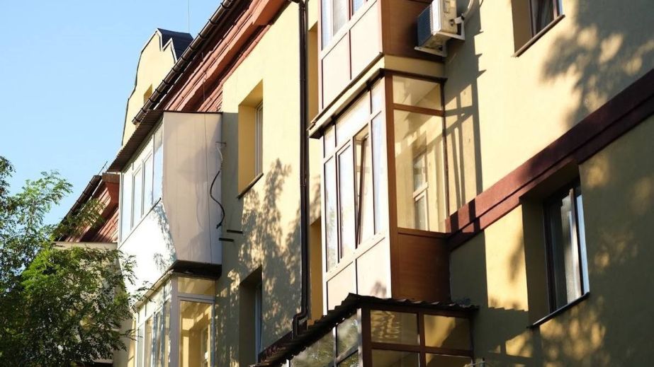В Запорожье после разрушительной атаки восстановили дом на Сталеваров