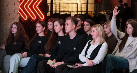 У Запоріжжі молодь навчали надавати першу психологічну допомогу