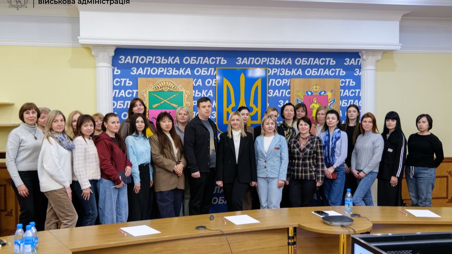 Новых консультантов громад по программе "Ты как?" представили в Запорожье