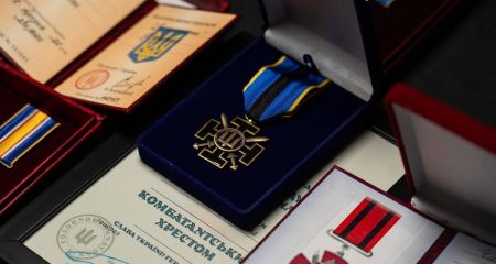 Запорізьких ветеранів відзначили до Дня Героїв України