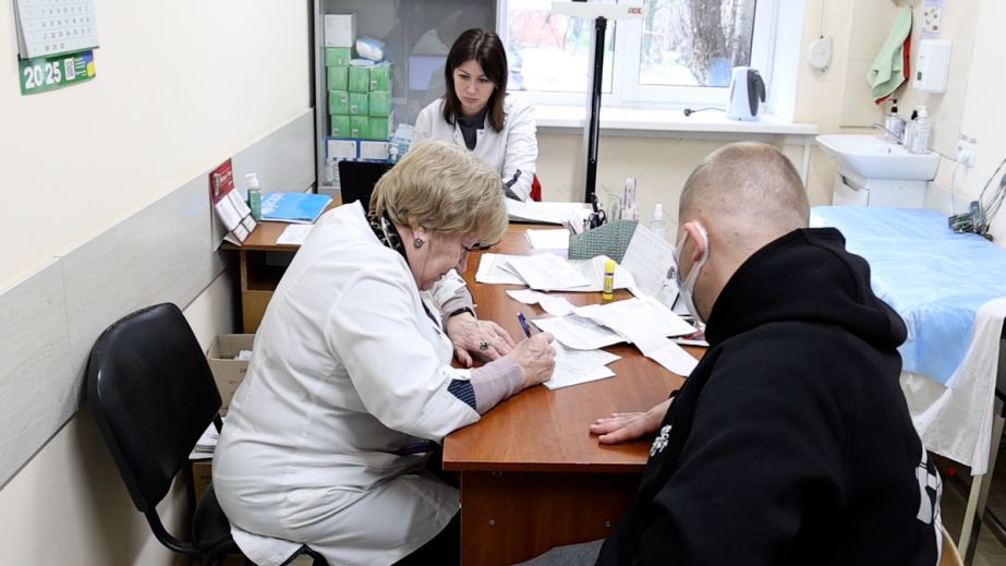 Релокована з Оріхова лікарня приймає тисячі пацієнтів у Запоріжжі