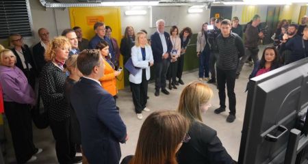 Представники МОН, ООН, ЄС, ЮНІСЕФ "відкрили" нову "підземну" школу в Запоріжжі