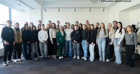 Зустрілися з героєм і обрали керівників напрямів: у Запоріжжі відбулося засідання студради