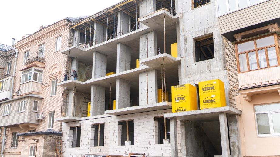 В Запорожье восстанавливают дом на проспекте за более чем 180 млн грн