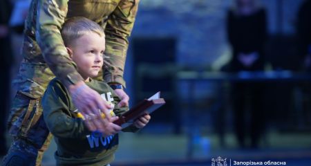 У Запоріжжі родинам 34 полеглих воїнів вручили державні нагороди