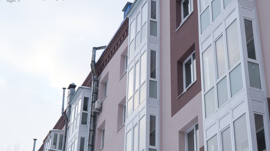 У Запоріжжі відновили будинок на Незалежної України: мешканці отримують ключі